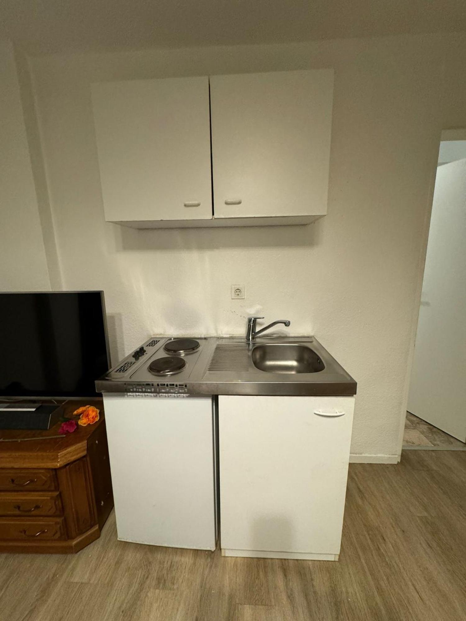 Moebliertes Zimmer Mit Tv, Internet & Kompletter Ausstattung In Bonn-Mehlem Экстерьер фото